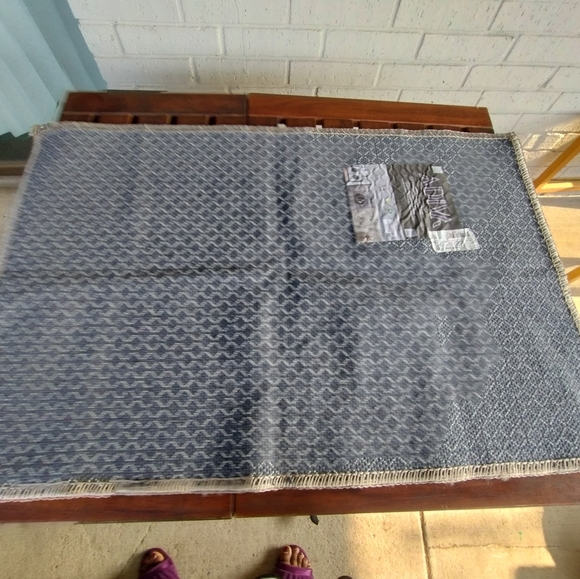 NWOT Adiva Cream Multicolored Area Rug 2'x3' - Picture 2 of 4